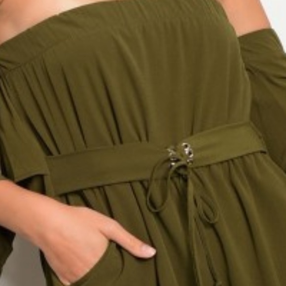 LAST2️⃣//OLIVE BELL SLEEVES ROMPER - Picture 5 of 9